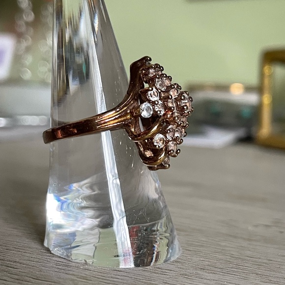 • Vintage Bouquet Ring • - Picture 7 of 16